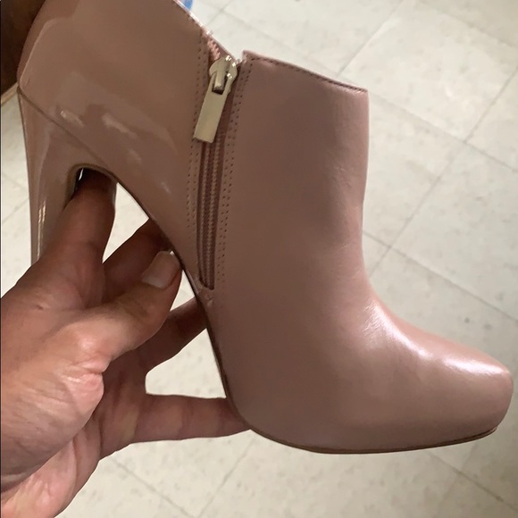 Inc shoes. - Picture 2 of 3